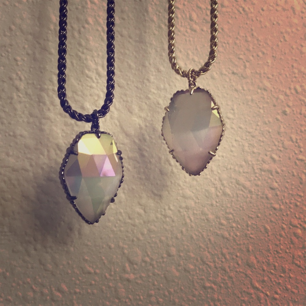 ISO Kendra Scott corla